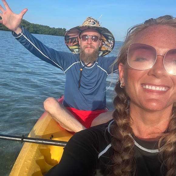 Meet your Posher, Bai! - Picture 2 of 9